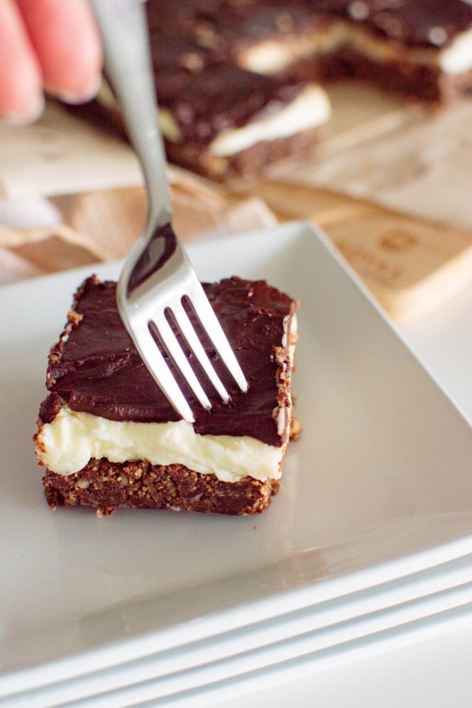 This easy Nanaimo bars recipe will have you begging for seconds (and thirds!). Each decadent layer boasts a flavor profile that blends seamlessly with one another. You’ll also love the fact that it’s a no-bake dessert!