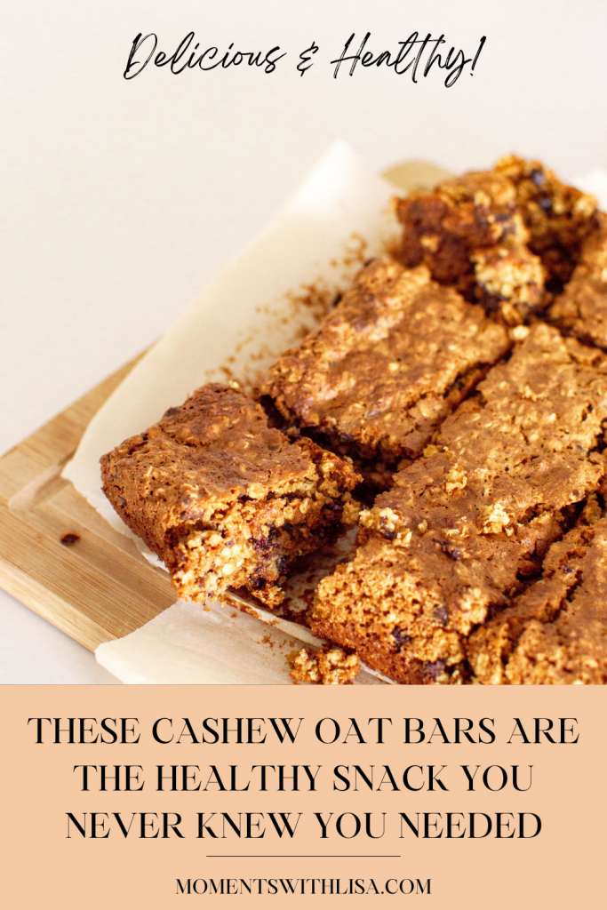 If your sweet tooth is having a little craving, try out these delicious cashew oat bars for a healthier dessert alternative.